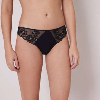 Simone Perele Saga String
