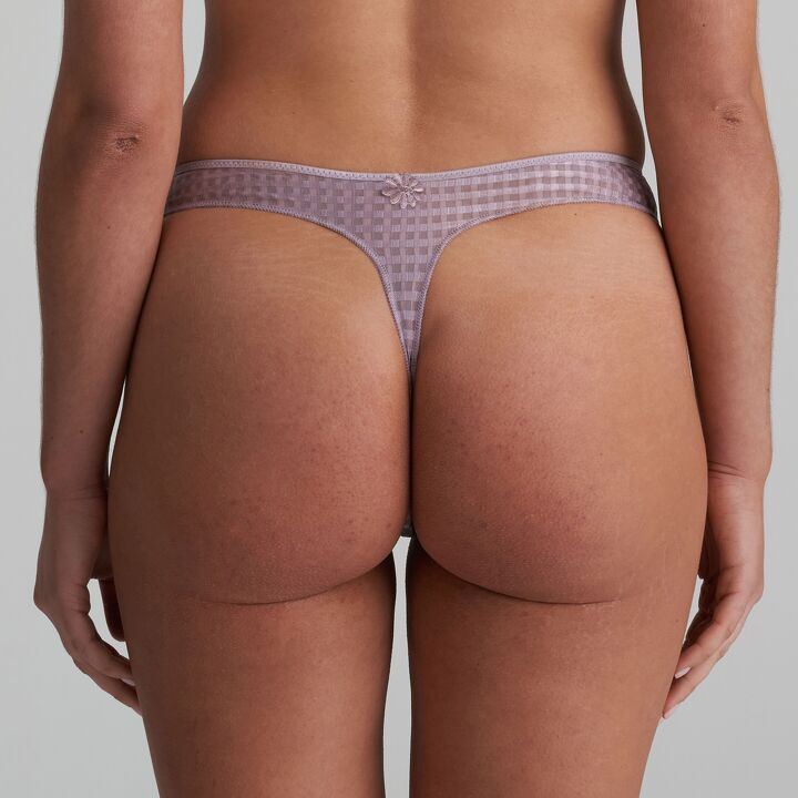 Avero String