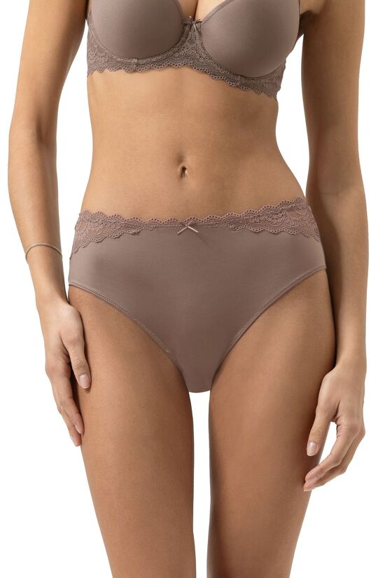 Amorous Hoge slip
