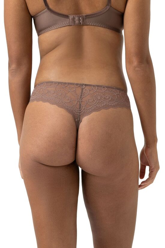 Amorous String