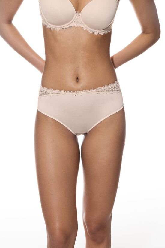 Amorous Tailleslip