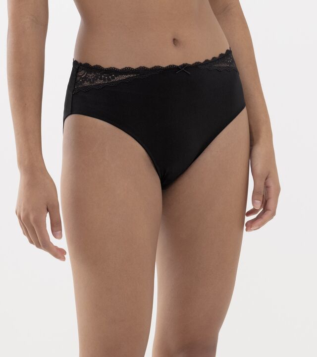 Amorous Tailleslip