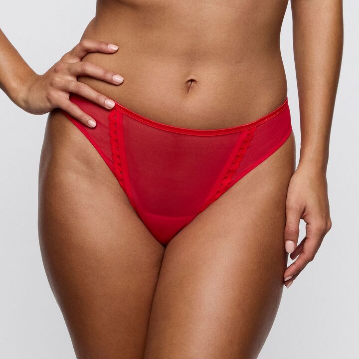 Wowgirl String