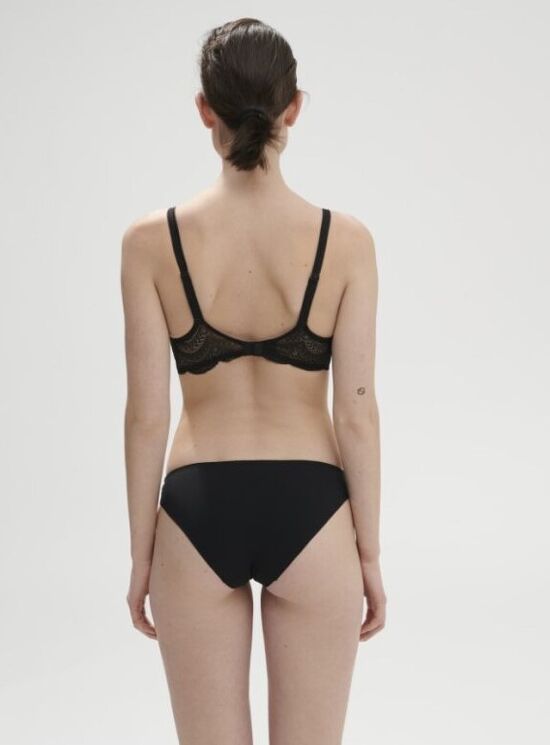 Karma Triangel Spacer BH